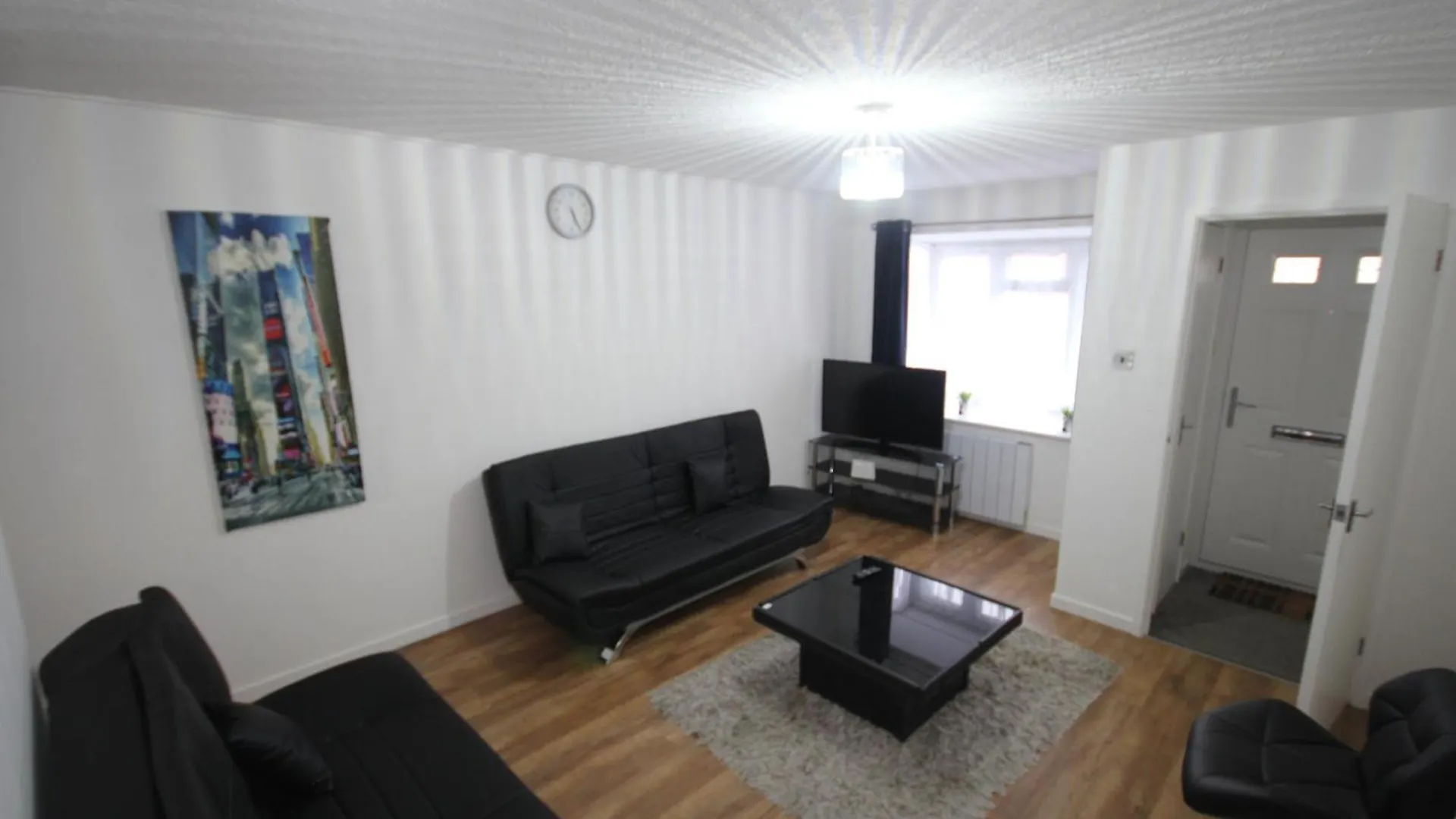 Lee'S Lodge - Modern 2 Bedrooms Hillingdon 0*,  United Kingdom